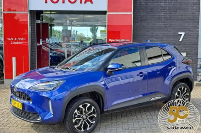 Toyota Yaris Cross (2024) thumbnail 1