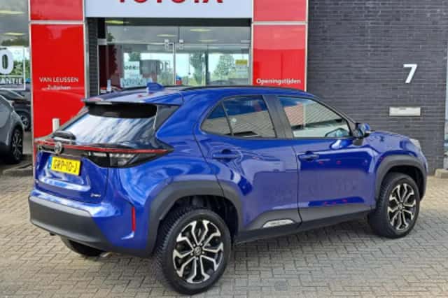 Toyota Yaris Cross (2024) thumbnail 2