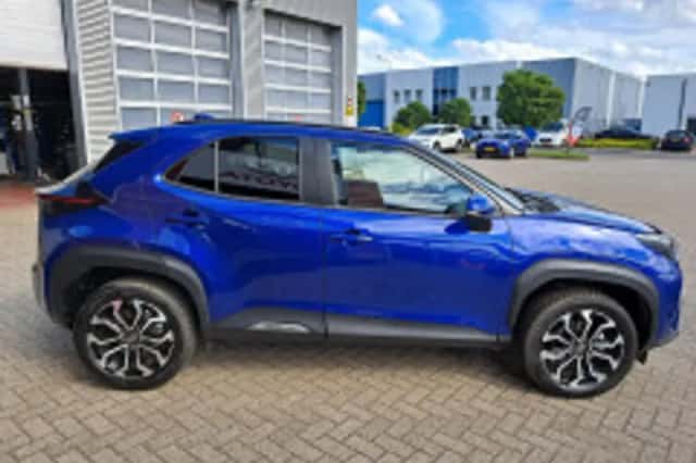Toyota Yaris Cross (2024) thumbnail 3