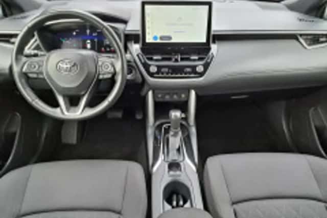 Toyota Corolla (2023) thumbnail 3