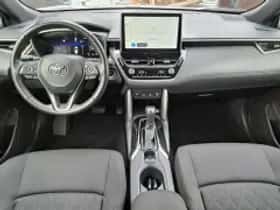 Toyota Corolla (2023) thumbnail 3