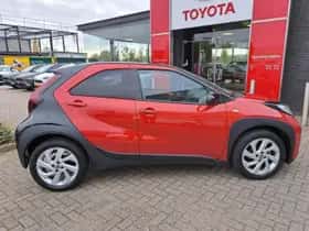 Toyota Aygo X (2022) thumbnail 9