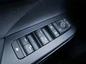 Toyota C hr (2025) thumbnail 17