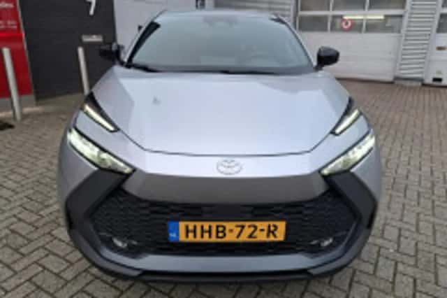 Toyota C hr (2025) thumbnail 5