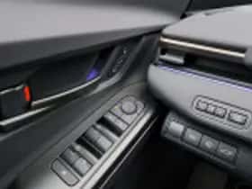 Toyota bZ4X (2026) thumbnail 44