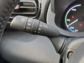 Toyota Yaris Cross (2023) thumbnail 23