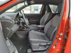 Toyota Yaris Cross (2023) thumbnail 40