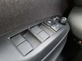Toyota Yaris Cross (2023) thumbnail 44