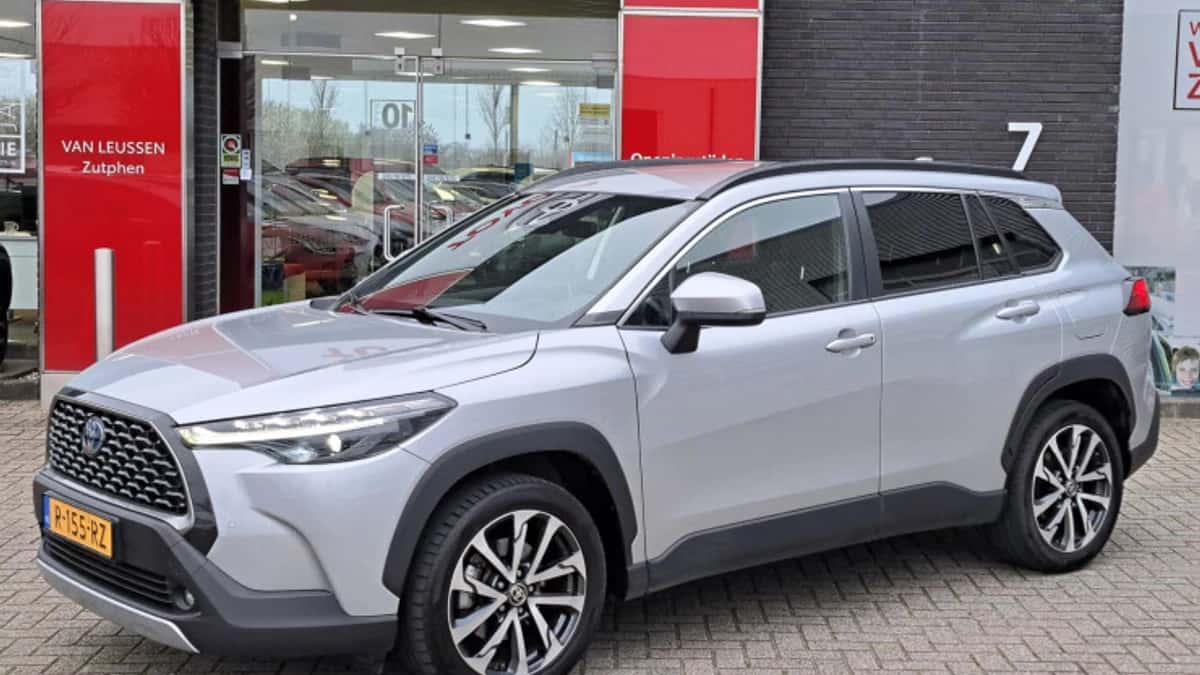 Toyota Corolla (2022) — foto 1