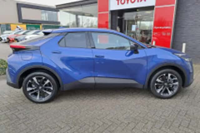 Toyota C hr (2026) thumbnail 4