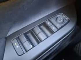 Toyota C hr (2026) thumbnail 44