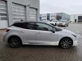 Toyota Corolla (2024) thumbnail 4