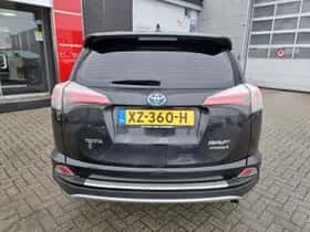 Toyota RAV4 (2016) thumbnail 12
