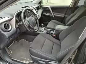 Toyota RAV4 (2016) thumbnail 16