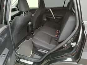 Toyota RAV4 (2016) thumbnail 17
