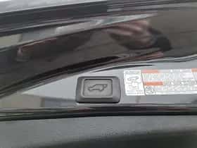 Toyota RAV4 (2016) thumbnail 31