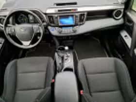 Toyota RAV4 (2016) thumbnail 40