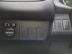 Toyota RAV4 (2016) thumbnail 46