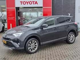 Toyota RAV4 (2016) thumbnail 7