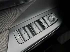 Toyota C hr (2025) thumbnail 18