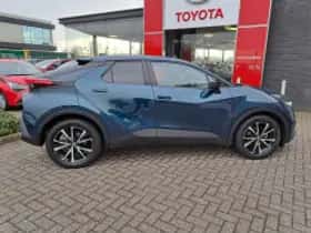 Toyota C hr (2025) thumbnail 4