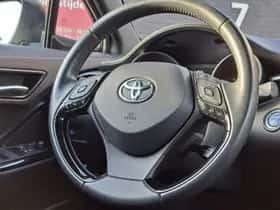Toyota C hr (2023) thumbnail 16
