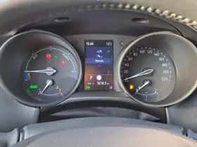 Toyota C hr (2023) thumbnail 17