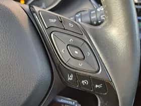 Toyota C hr (2023) thumbnail 24