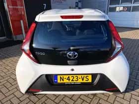 Toyota Aygo (2022) thumbnail 12
