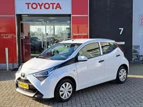 Toyota Aygo (2022) thumbnail 57