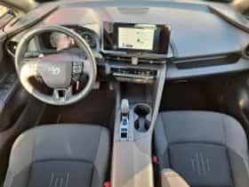 Toyota C hr (2025) thumbnail 3