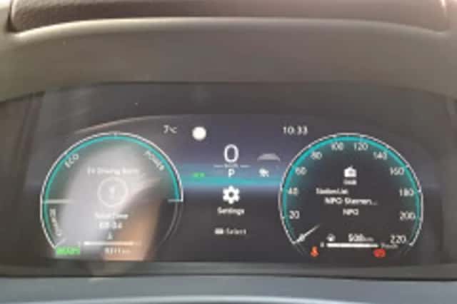 Toyota C hr (2025) thumbnail 5