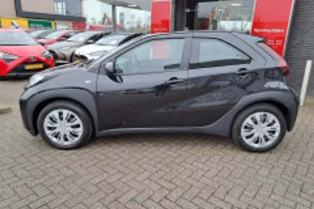 Toyota Aygo X (2025) thumbnail 3