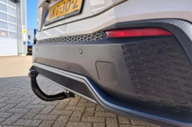Toyota C hr (2024) thumbnail 4