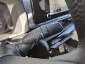 Toyota C hr (2024) thumbnail 54