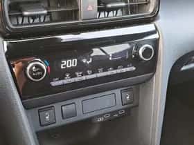 Toyota Yaris Cross (2025) thumbnail 25