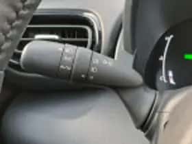 Toyota Yaris Cross (2025) thumbnail 44