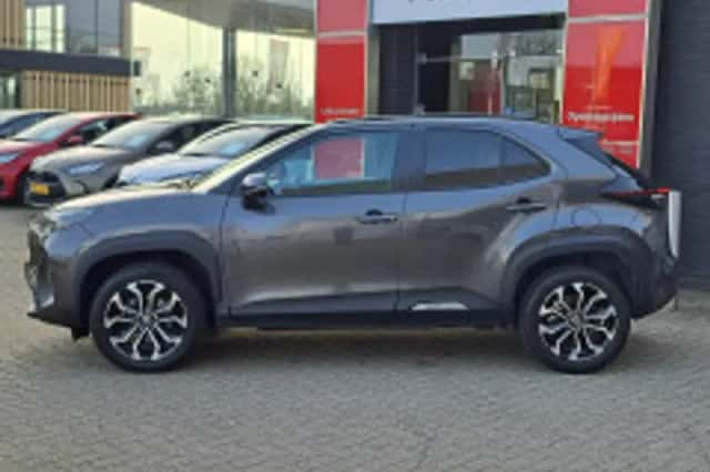 Toyota Yaris Cross (2025) thumbnail 6