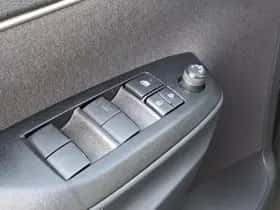 Toyota Yaris Cross (2025) thumbnail 18