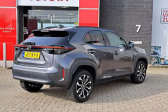 Toyota Yaris Cross (2025) thumbnail 4