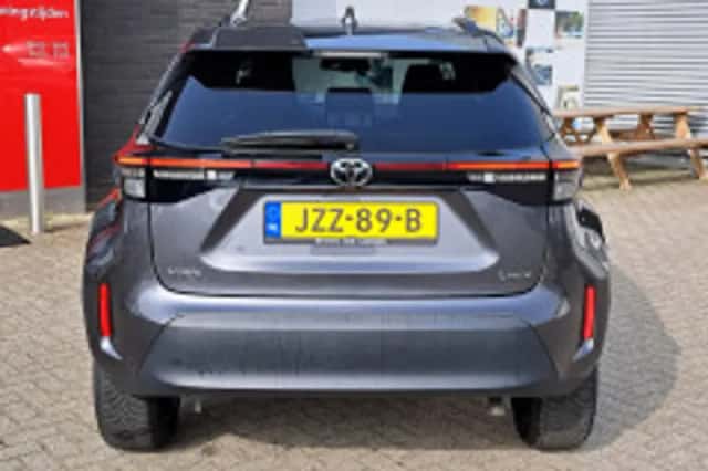 Toyota Yaris Cross (2025) thumbnail 5