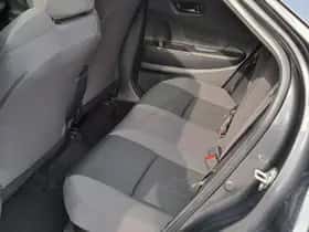 Toyota C hr (2024) thumbnail 26