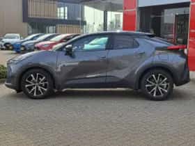 Toyota C hr (2024) thumbnail 4