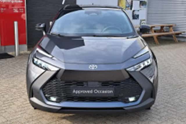 Toyota C hr (2024) thumbnail 5