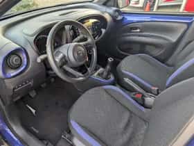 Toyota Aygo X (2023) thumbnail 16
