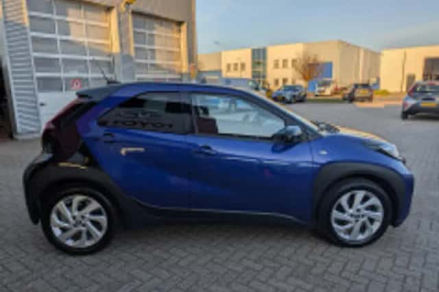 Toyota Aygo (2023) thumbnail 3