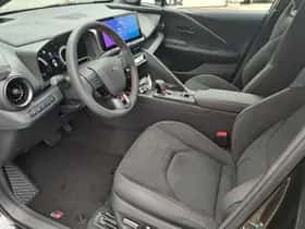 Toyota C hr (2026) thumbnail 16