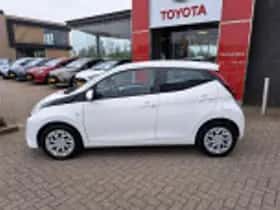 Toyota Aygo (2021) thumbnail 31