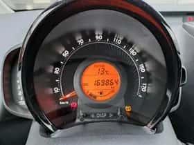 Toyota Aygo (2021) thumbnail 12