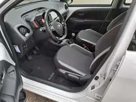 Toyota Aygo (2021) thumbnail 14